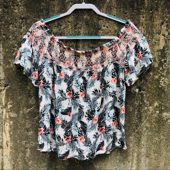 Maurices Off the Shoulder Tropical Print Top - Picture 1 of 7